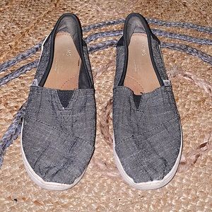 Toms mens cavas slip ons